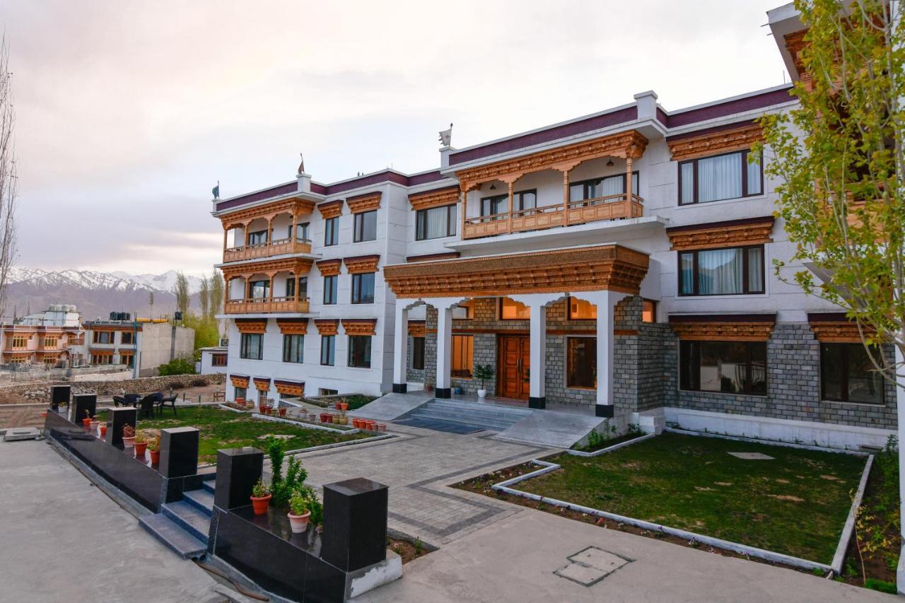 Hotel Holiday Ladakh ليه المظهر الخارجي الصورة