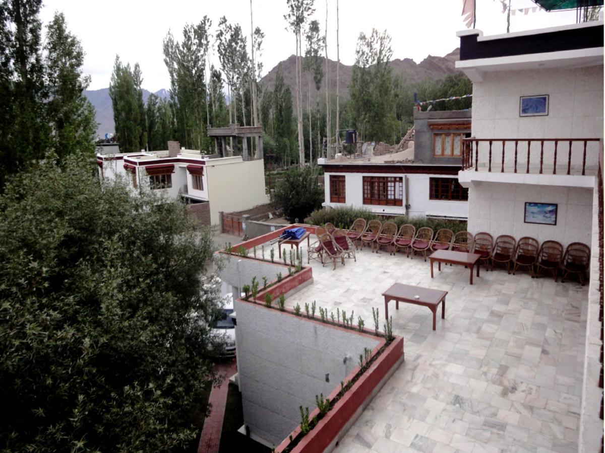 Hotel Holiday Ladakh ليه المظهر الخارجي الصورة